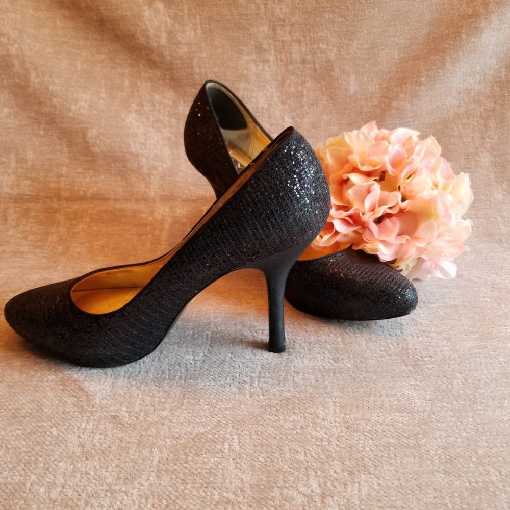 Sparkly Black pumps